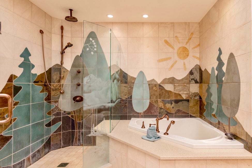 Eaglecliff Cr Master Bedroom Bath - Windcliff Estes Park Real Estate
