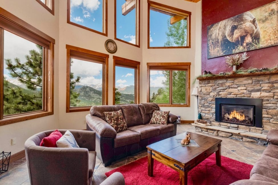 1471 Jungfrau Main Great Rm - Windcliff Vacation Rental Homes in Estes Park