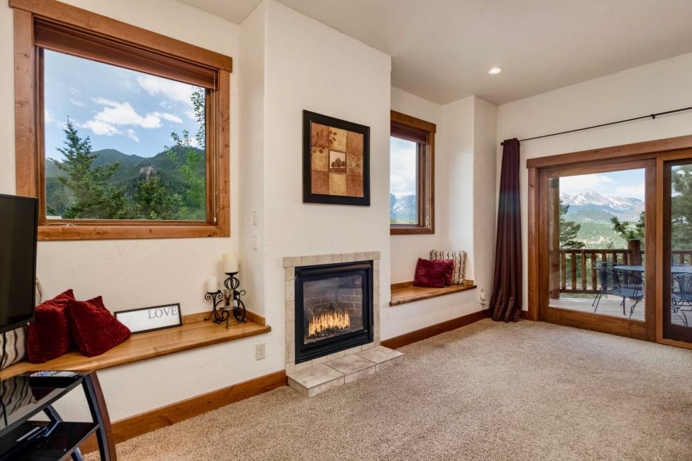 1471 Jungfrau Main Master - Windcliff Vacation Rental Homes in Estes Park